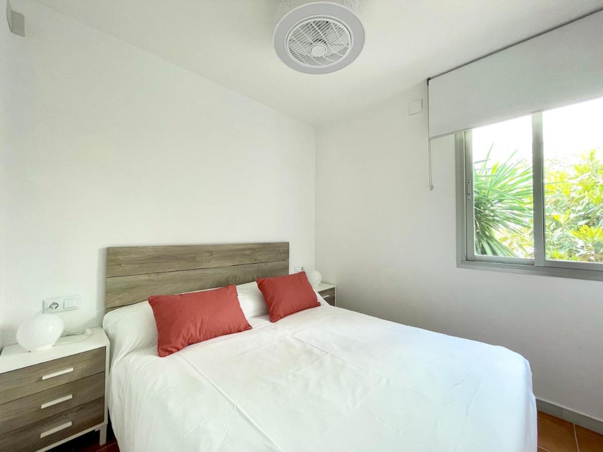 Luminoso Apartamento Frente Al Mar Con Piscina Roses Exteriér fotografie